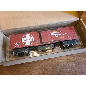 Menards O Scale Santa Fe Shock Control Box Car 279-2631 (Steel Wheels)